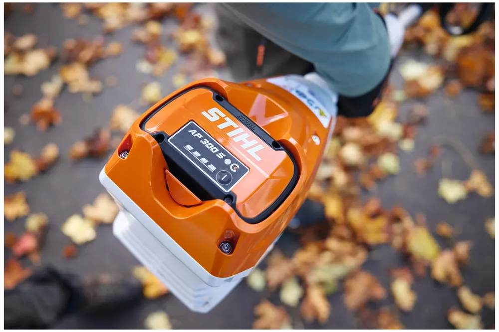 decespugliatore stihl kma 120 r originale