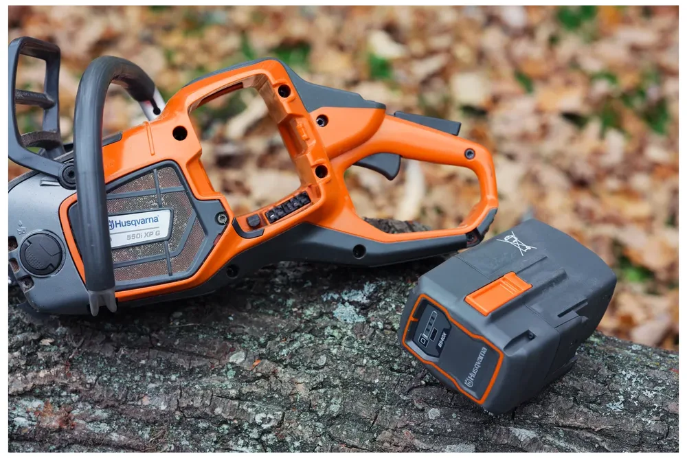 motosega husqvarna 550i xp batteria protetta e sicura
