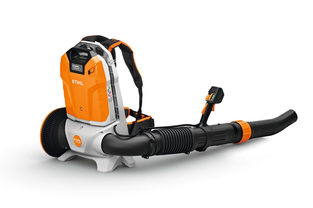 Soffiatore Stihl BGA 300 + ADA 1000
